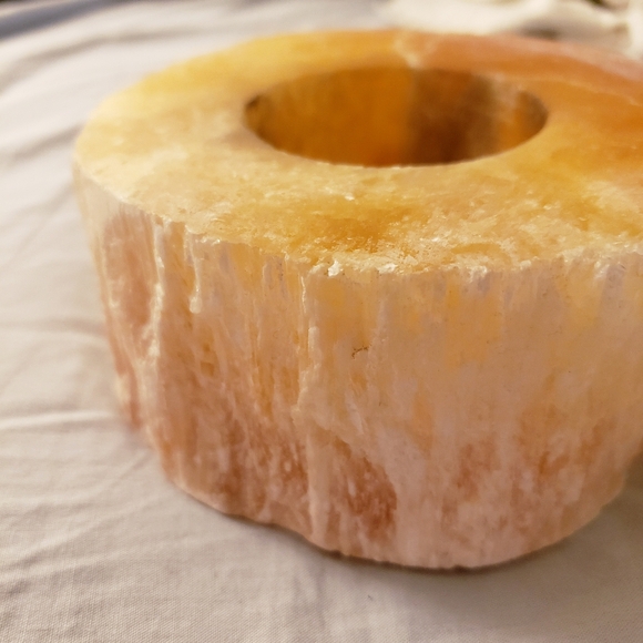Himalayan Salt Tealight Holder - Picture 1 of 1